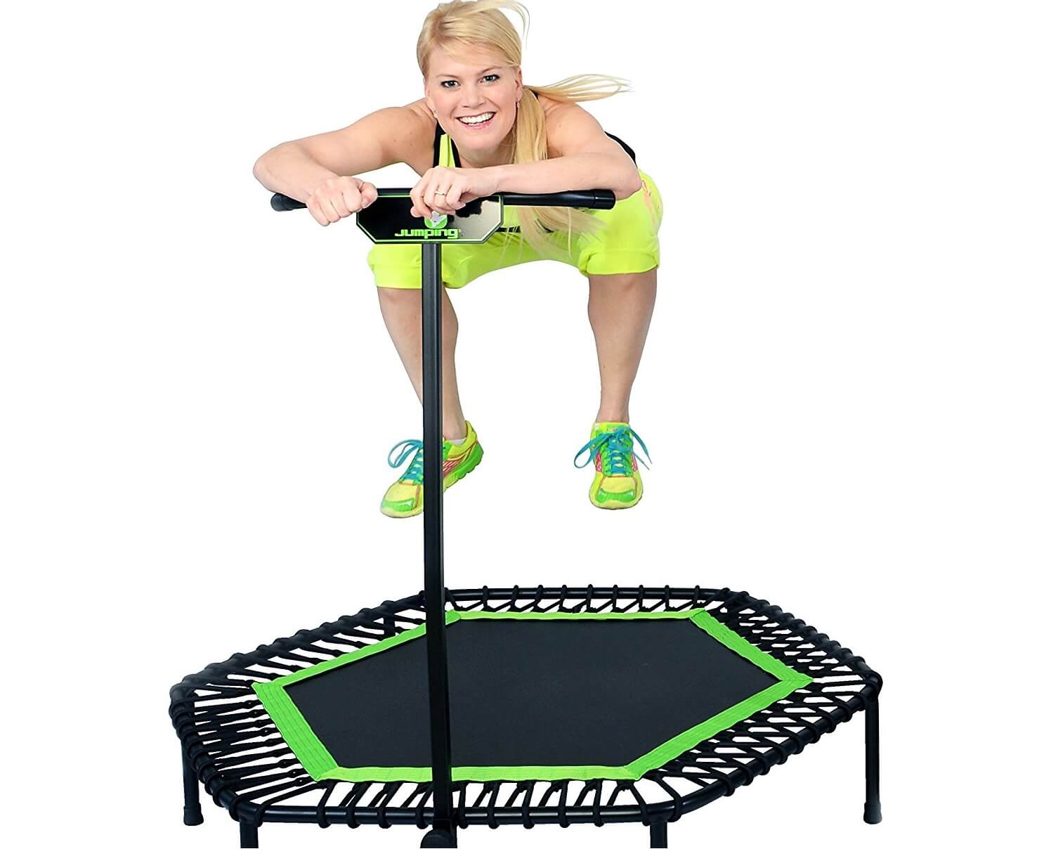 Los ejercicios más efectivos para adelgazar saltando sobre un trampolín Fitness